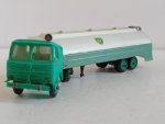 60 PEGASO TRAILER CON CISTEERNA FRUEHAUF BP ref 60   1960  54,00ptas (4).jpg